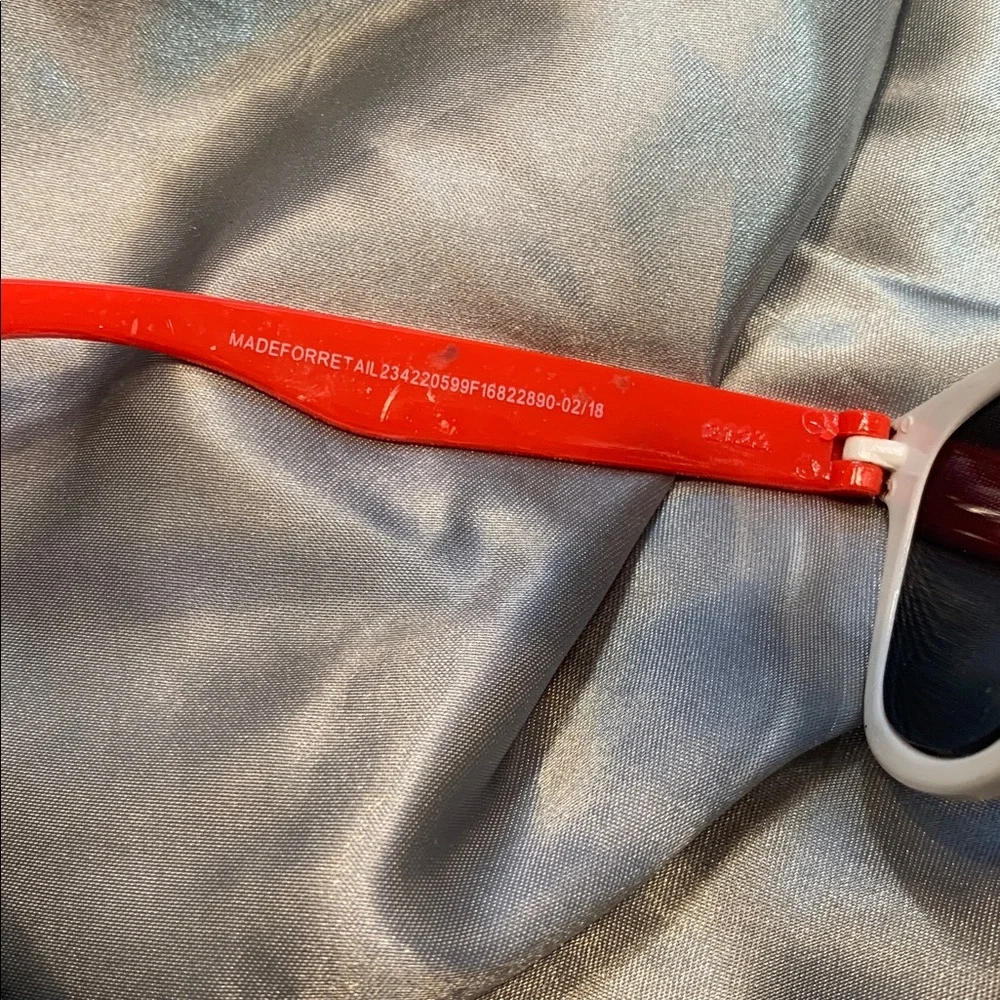🌹American Flag Patriotic Sunglasses - KIDS Red, White & Blue